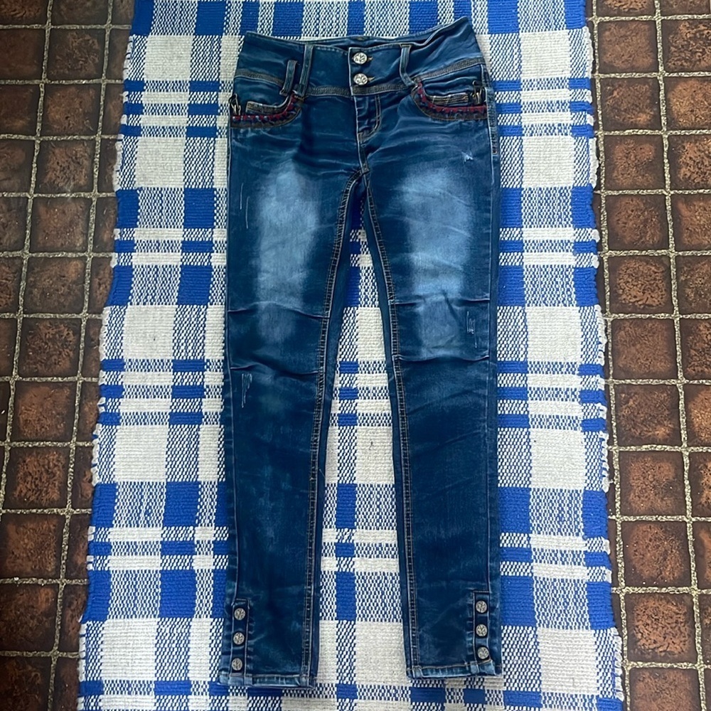 Artka - unique blue jeans - low rise - lots of buttons - embroidery- size 25